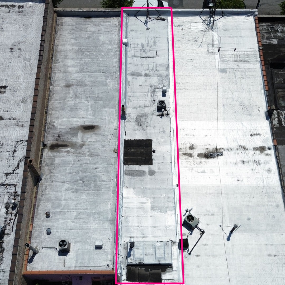 4242 S Archer Avenue Property Photo 15