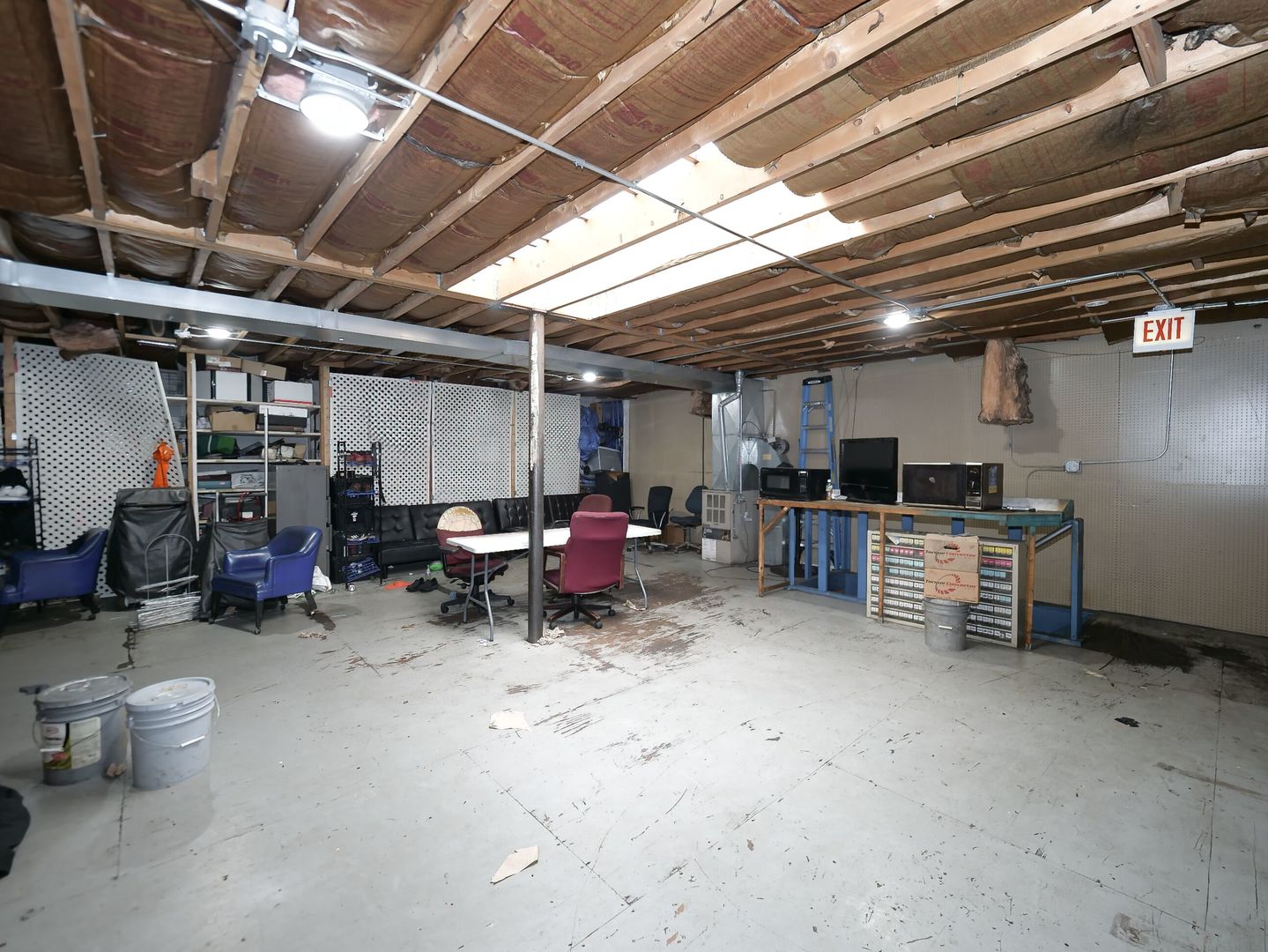 5000 W Cermak Road Property Photo 33