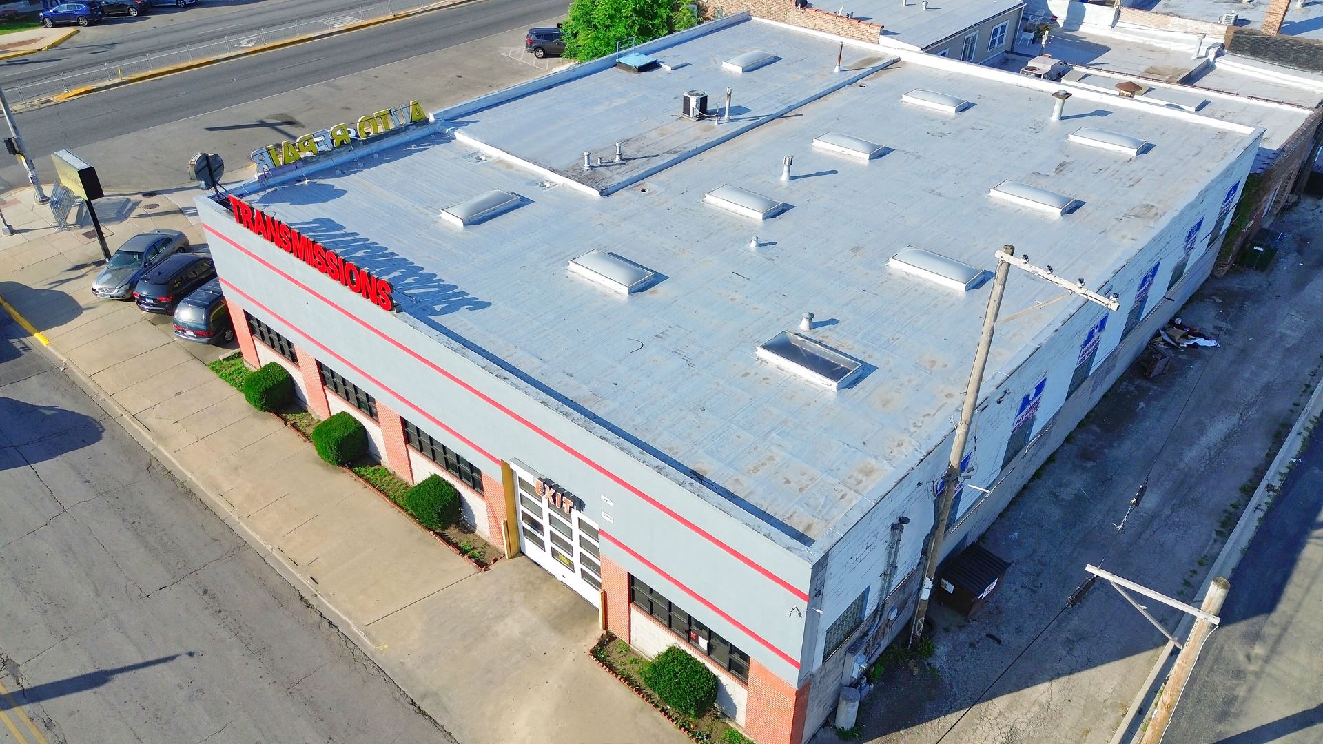 5000 W Cermak Road Property Photo 39