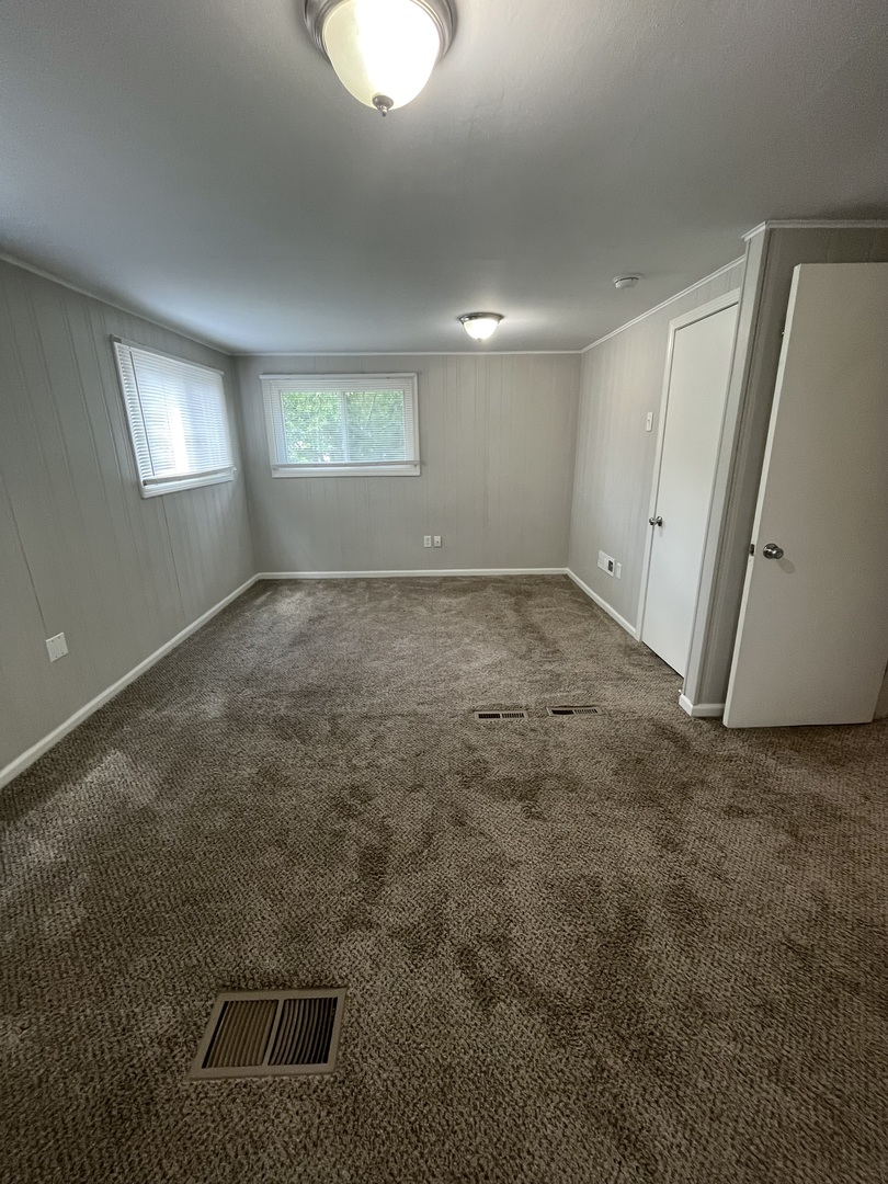 21142 Locust Street Property Photo 11