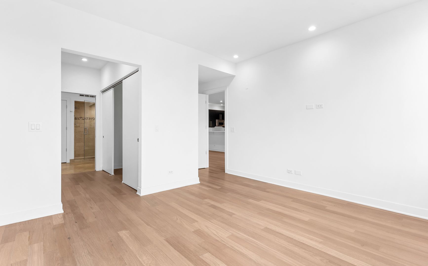 914 W Hubbard Street 304 Property Photo 12