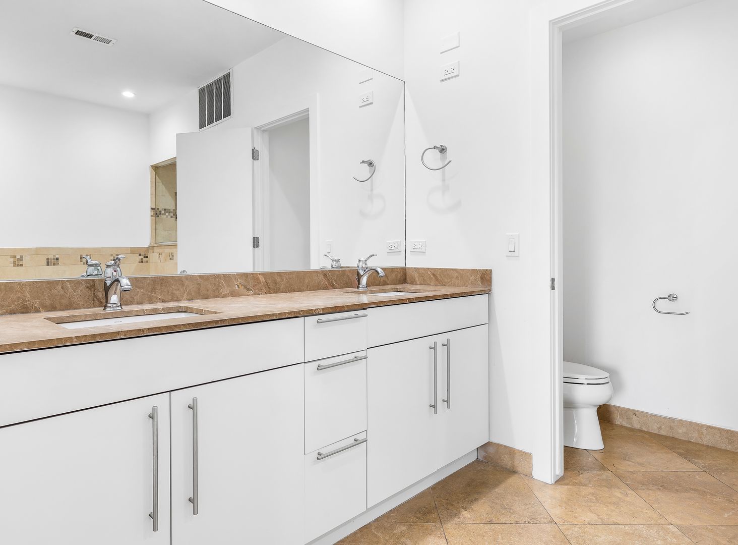 914 W Hubbard Street 304 Property Photo 16