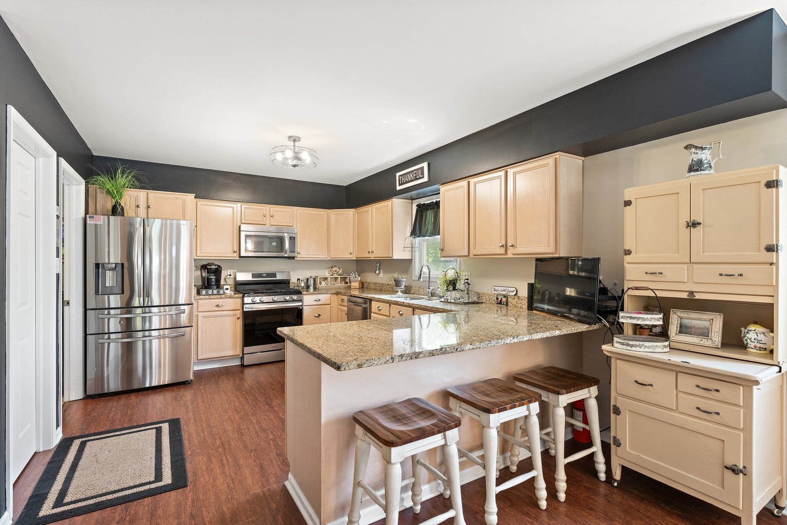 19061 Wentworth Avenue Property Photo 6