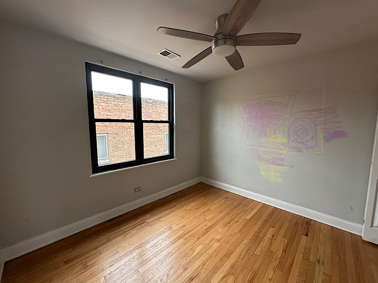 7334 N Winchester Avenue 2e Property Photo 6