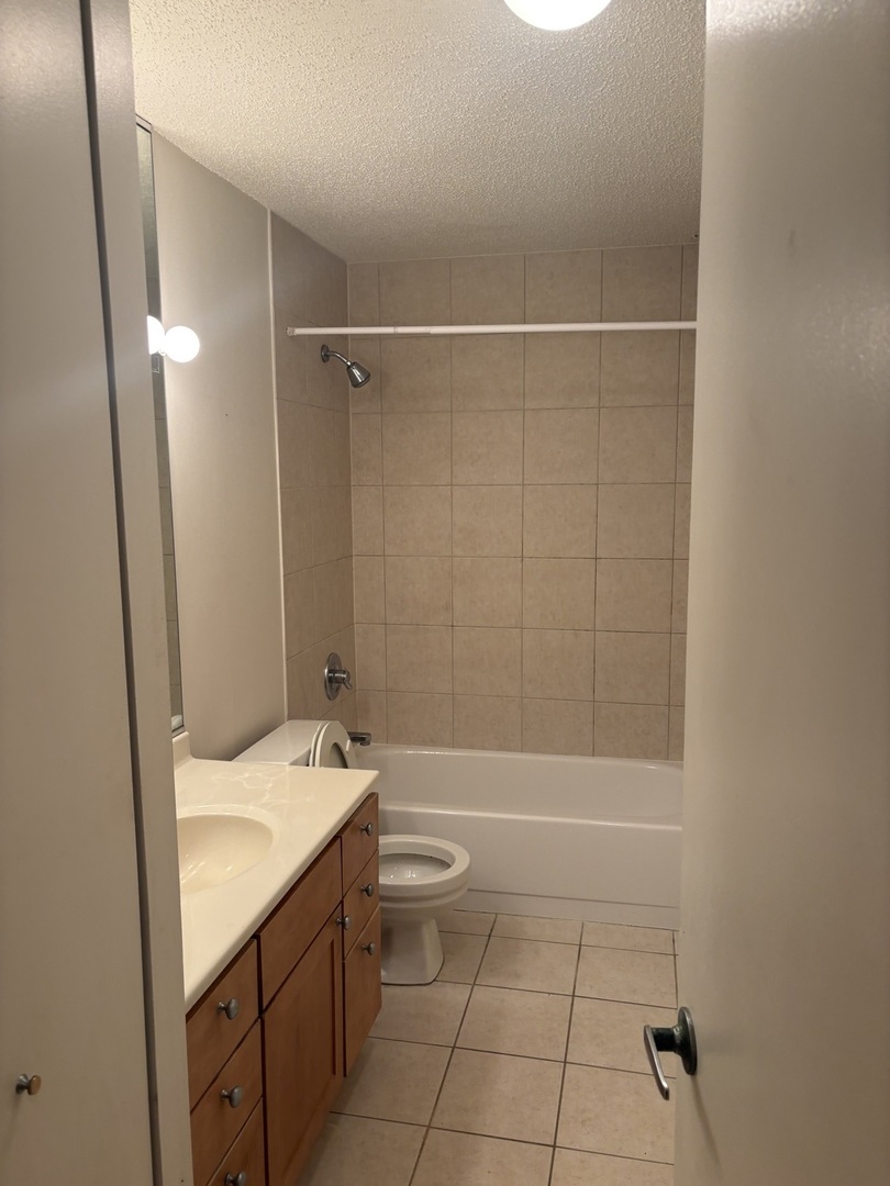 30 E Huron Street 3601 Property Photo 8