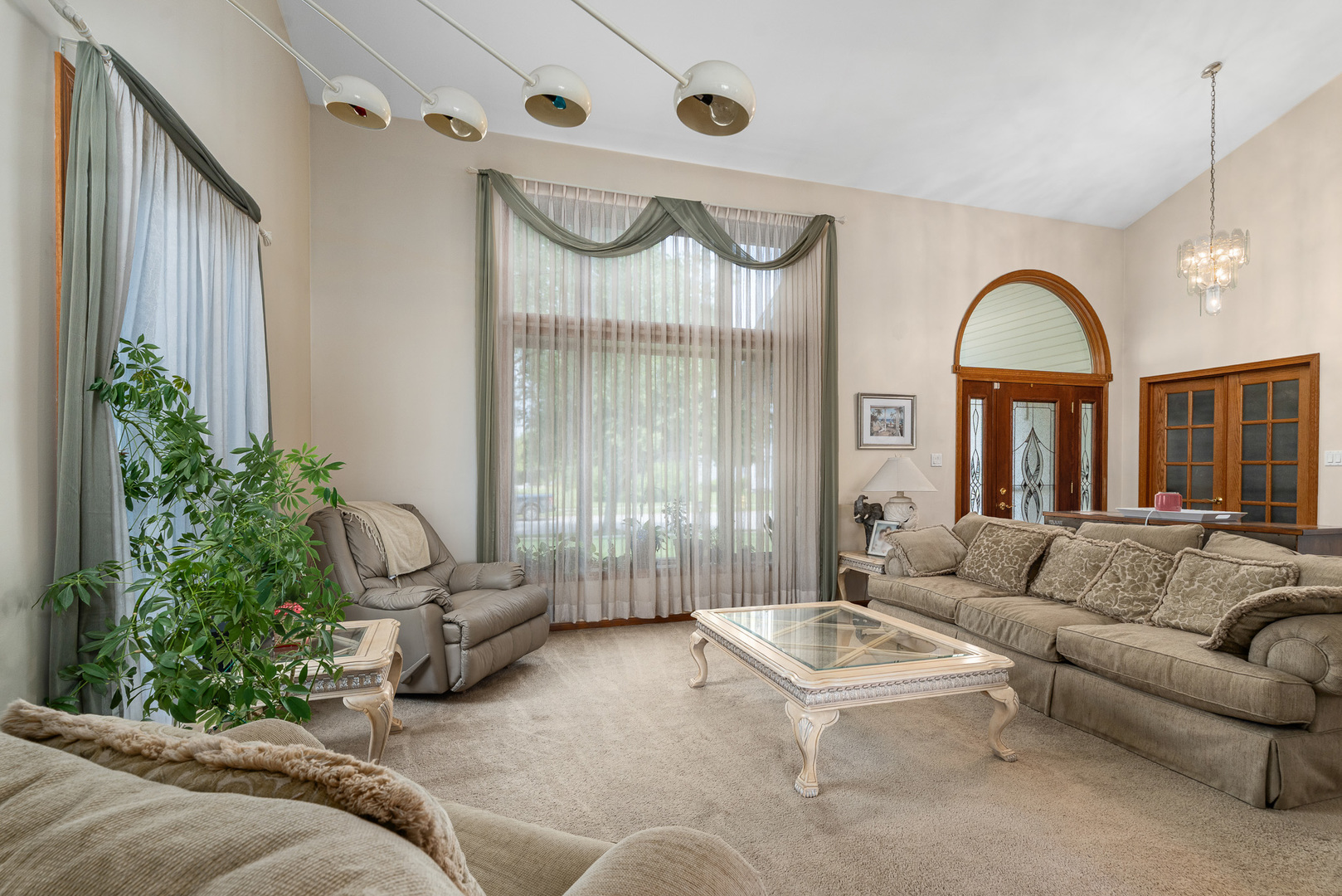 604 Mahoney Drive Property Photo 18