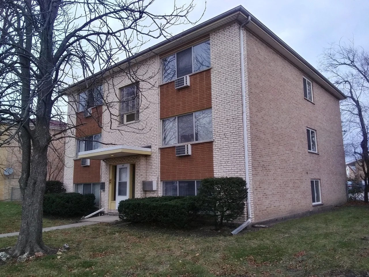 8807 Dee Road Property Photo 1