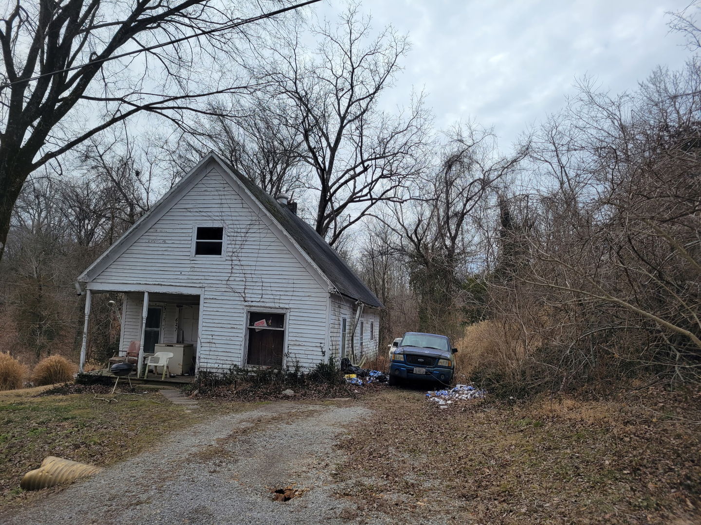 627 E High Street Property Photo 2