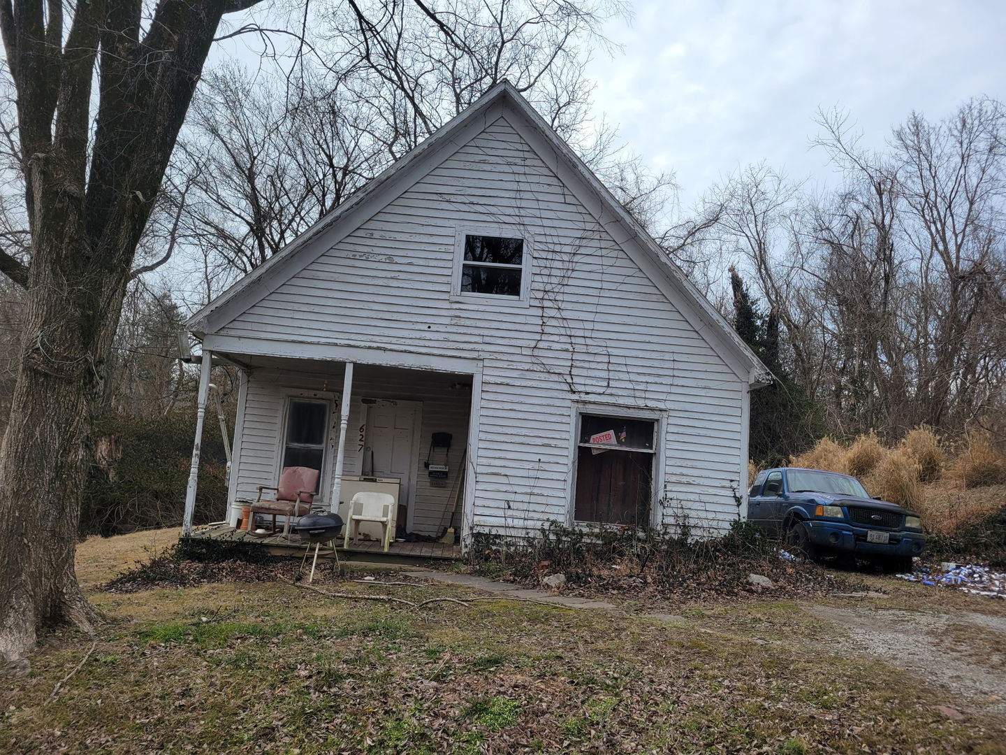 627 E High Street Property Photo 5
