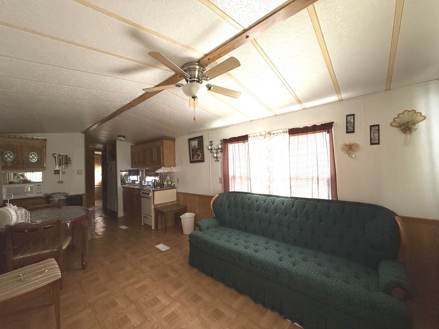 22-46 Woodhaven Lakes Property Photo 9