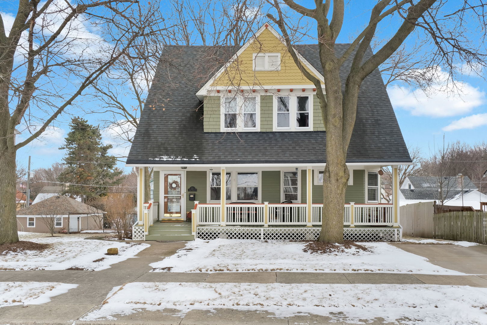 221 High Street Property Photo 1