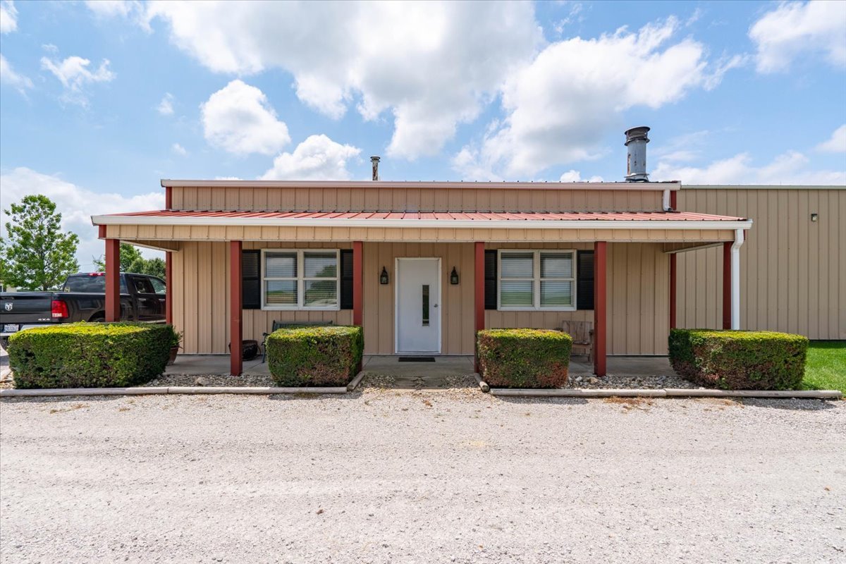 26151 E 2500 North Road Property Photo 5