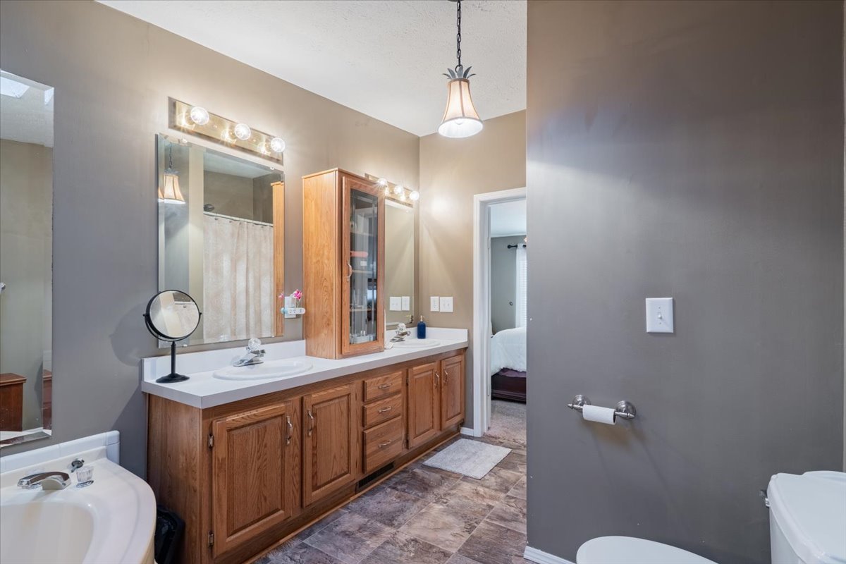 26151 E 2500 North Road Property Photo 46