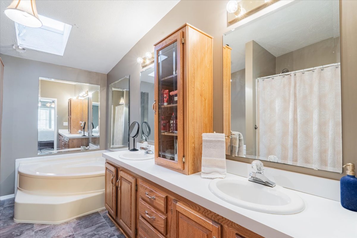 26151 E 2500 North Road Property Photo 47