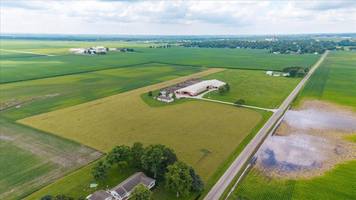 26151 E 2500 North Road Property Photo 64
