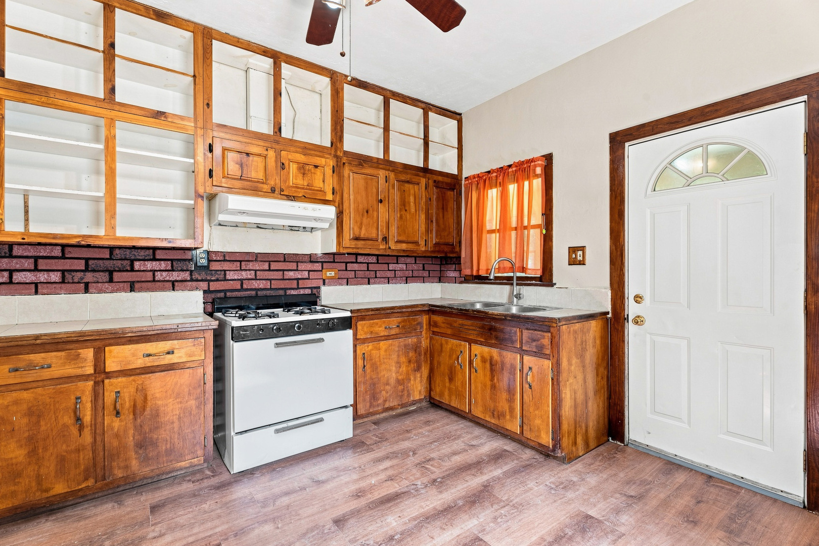 1720 S State Street Property Photo 4