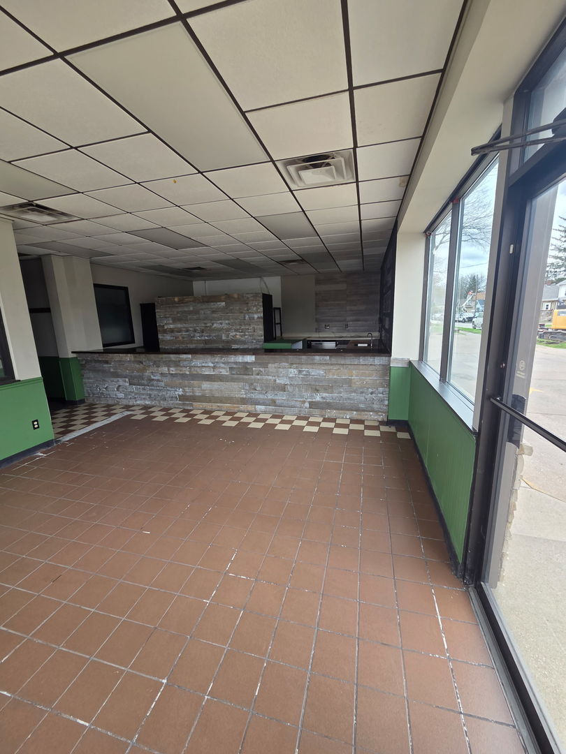 2430 16th Street Property Photo 3