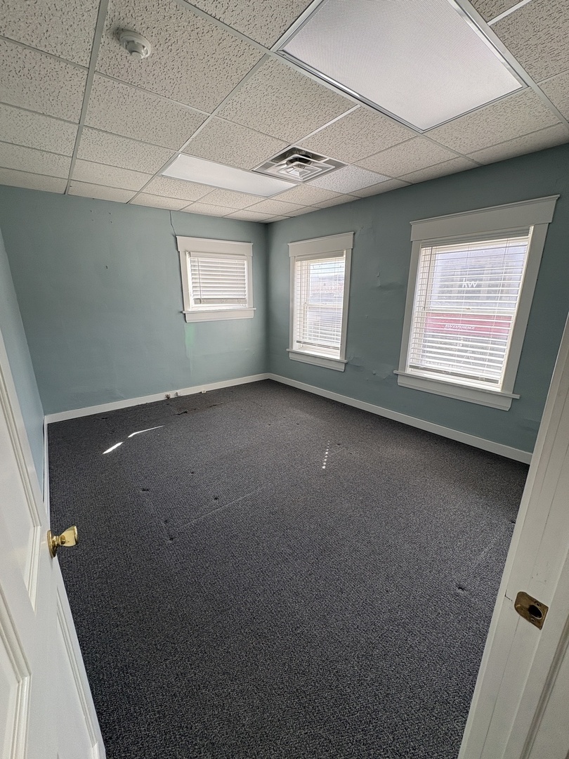 5121 Main Street Property Photo 5