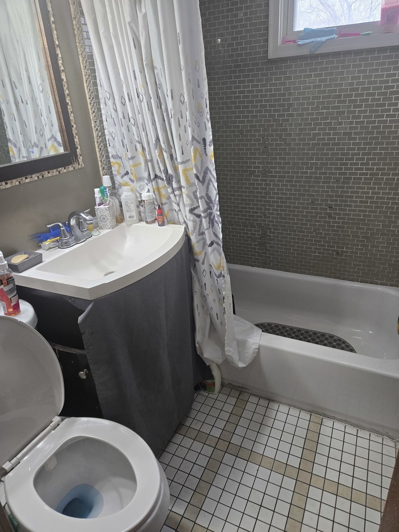 14738 Dante Avenue Property Photo 6