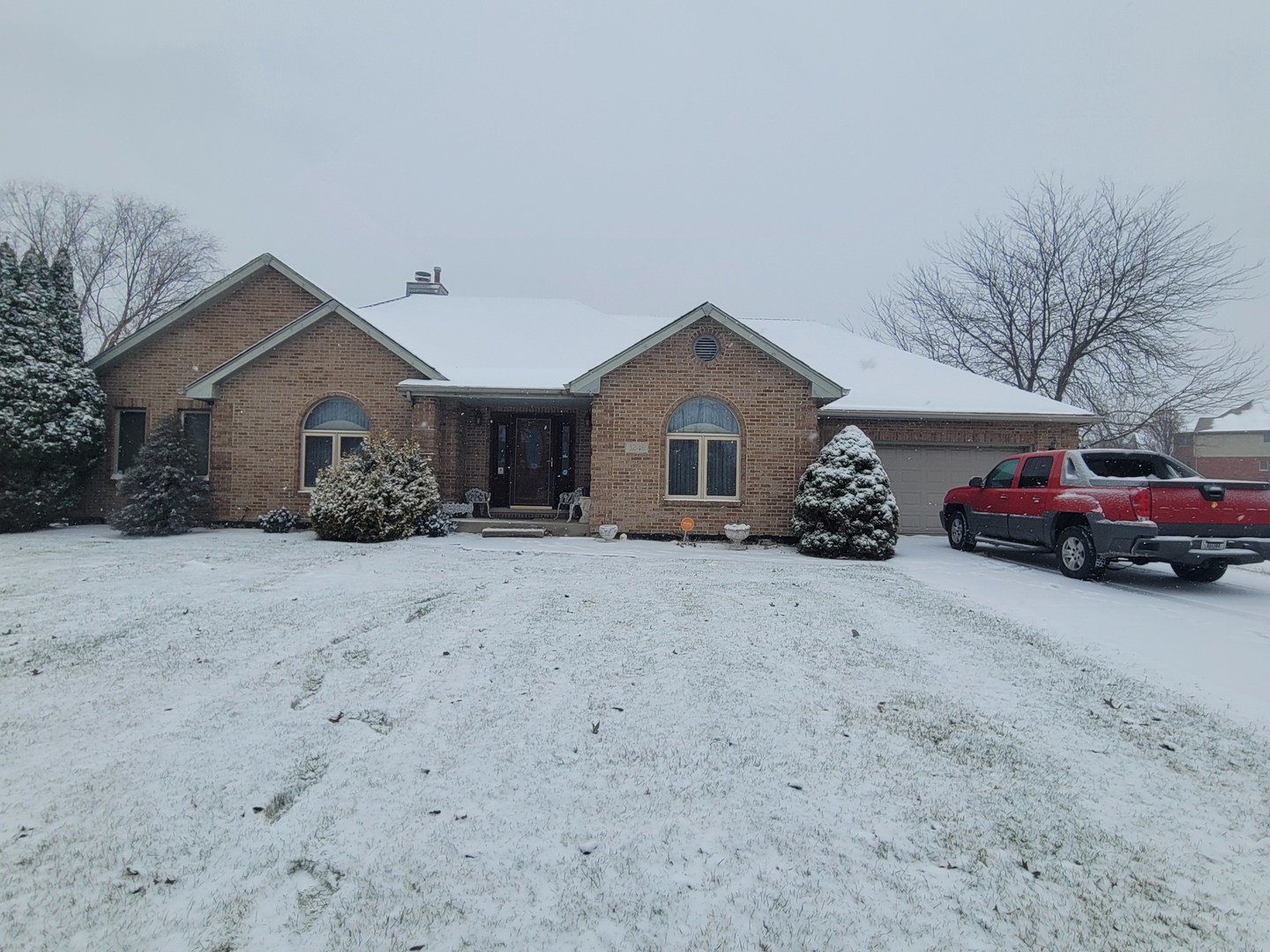 3246 E Forestview Trail Property Photo 1