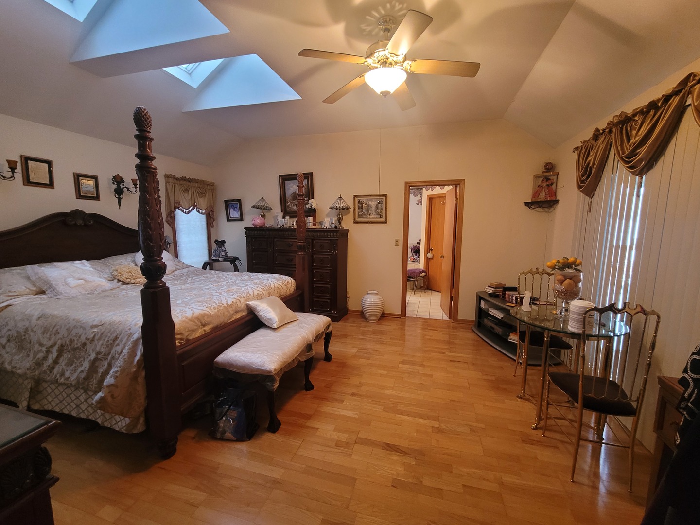 3246 E Forestview Trail Property Photo 4