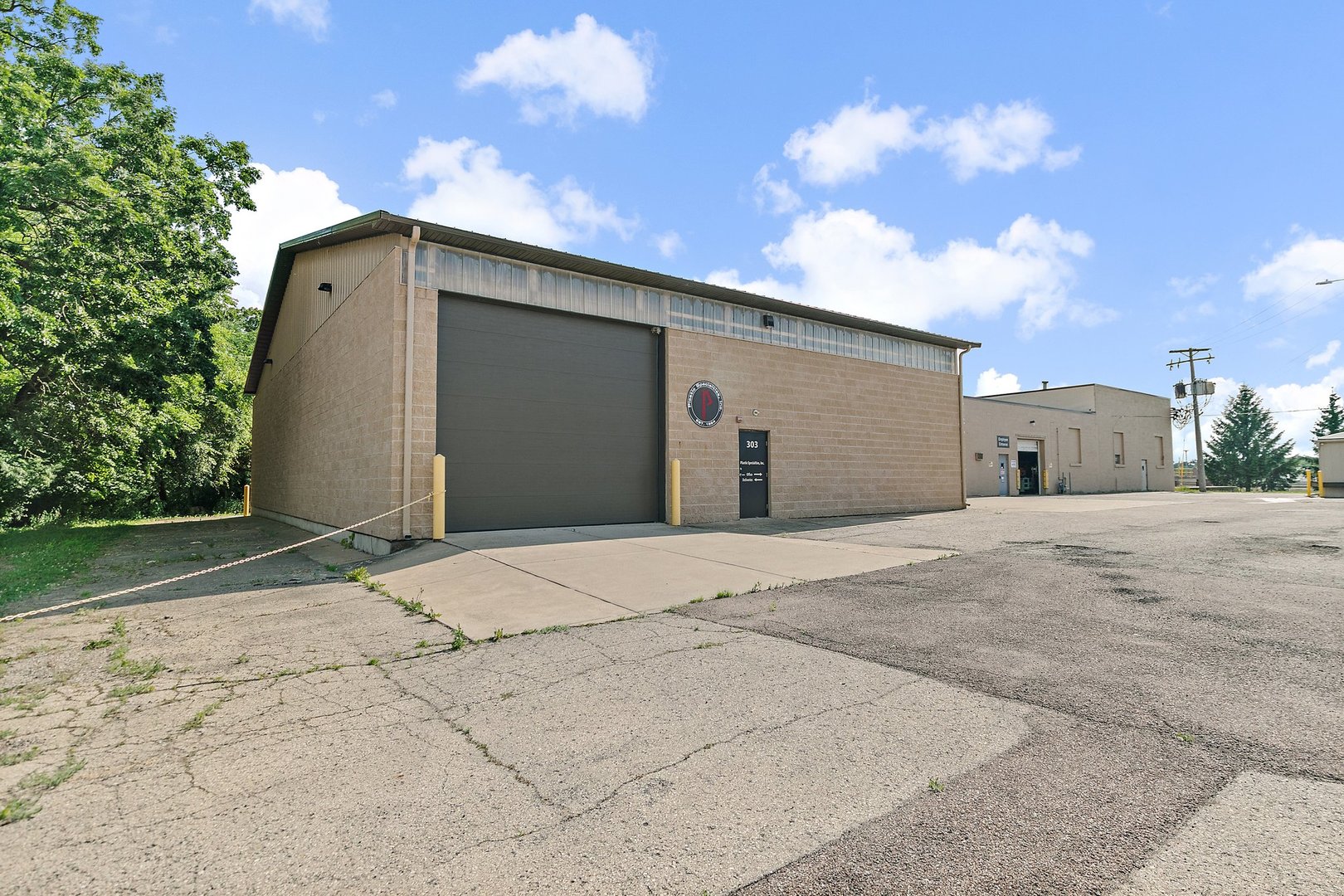 303 Elgin Avenue Property Photo 1