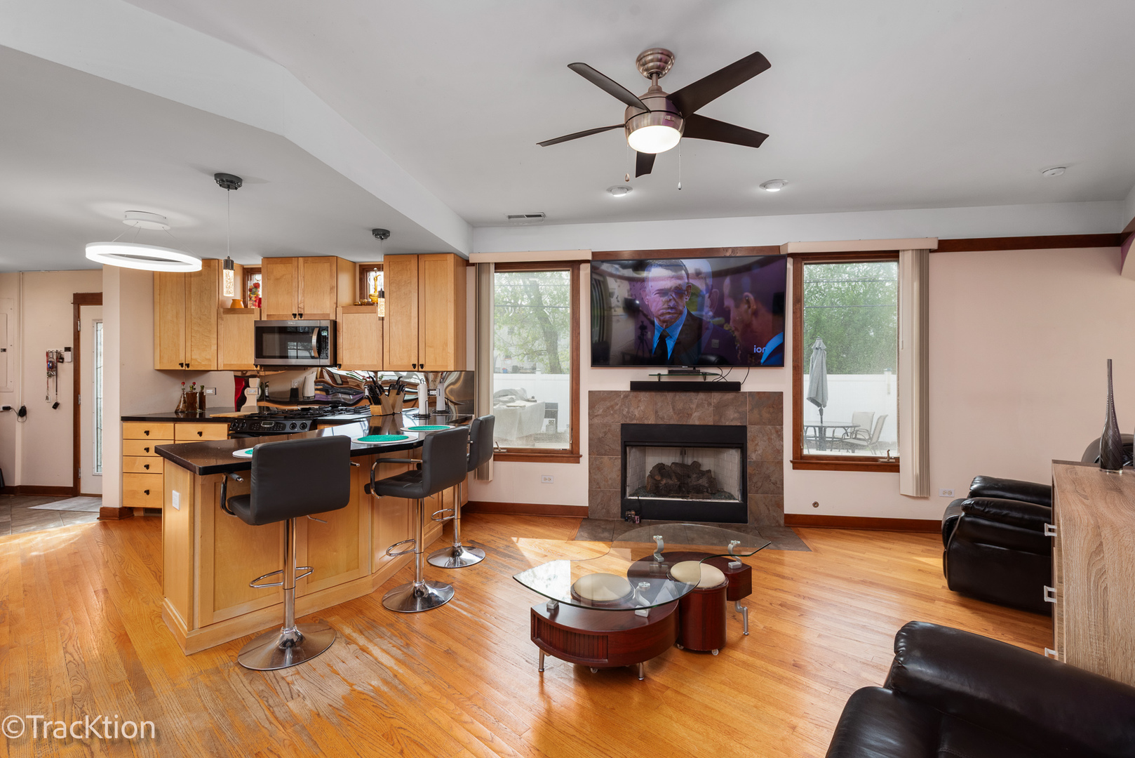 617 W Wilson Avenue Property Photo 4