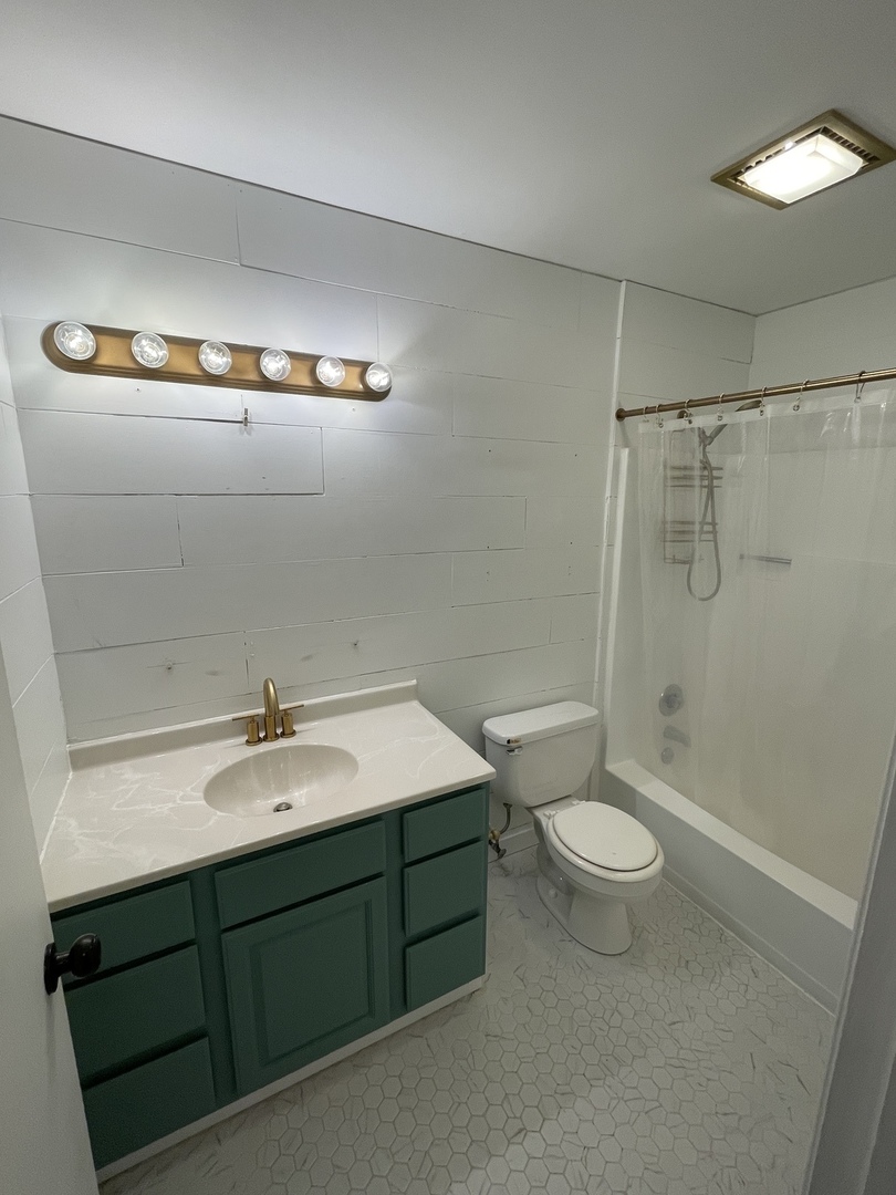 248 Fox Trail Drive Property Photo 16
