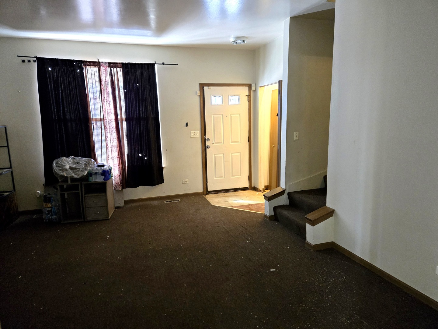10503 S Edbrooke Avenue Property Photo 3