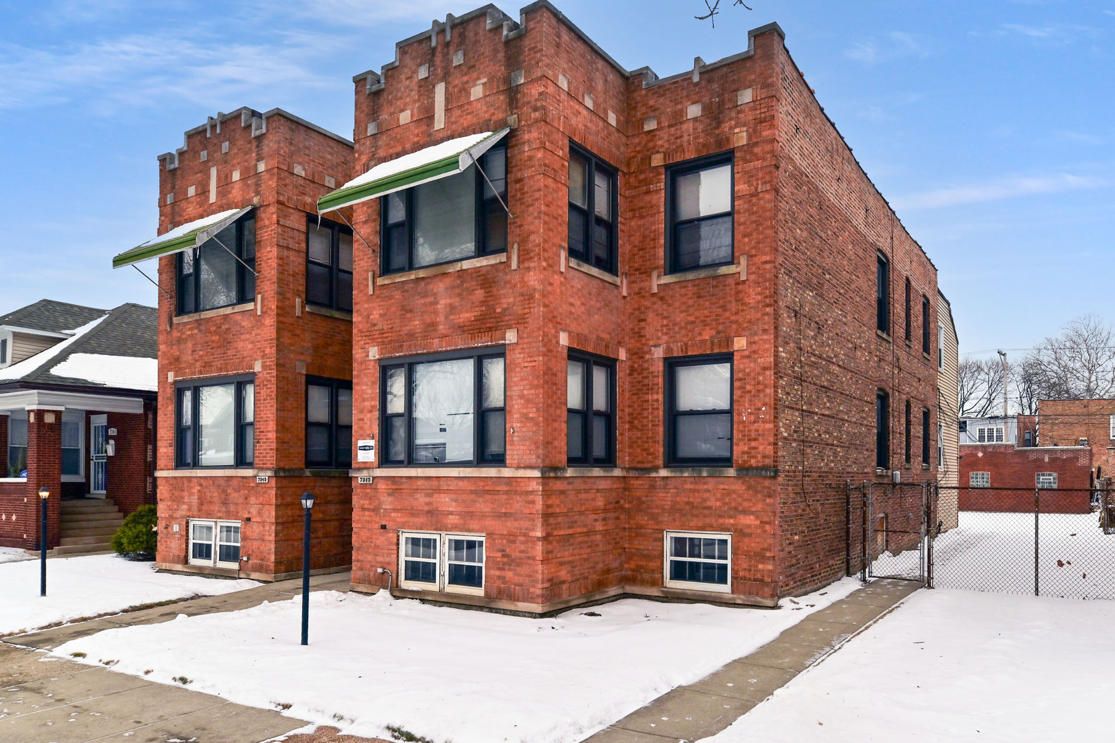 7345-47 S Calumet Property Photo 1