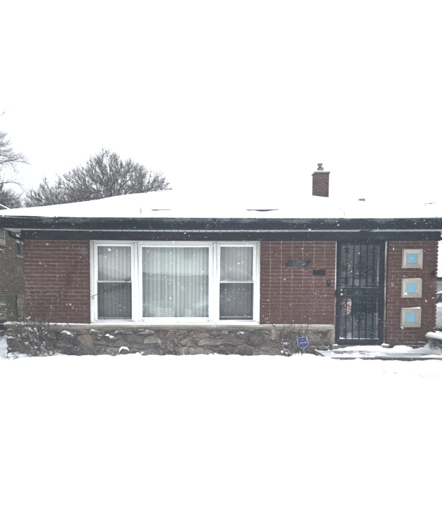 14440 Blackstone Avenue Property Photo 1