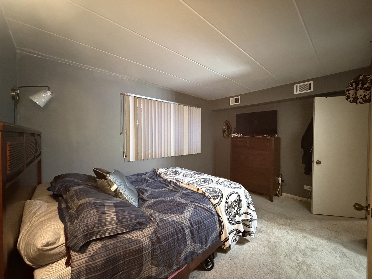10002 S Pulaski Road 207 Property Photo 18
