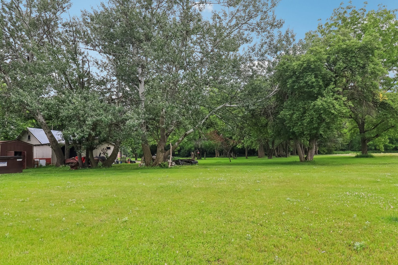 12556925 Property Photo 40