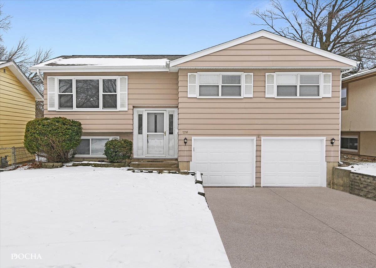 1216 E Elm Street Property Photo 1