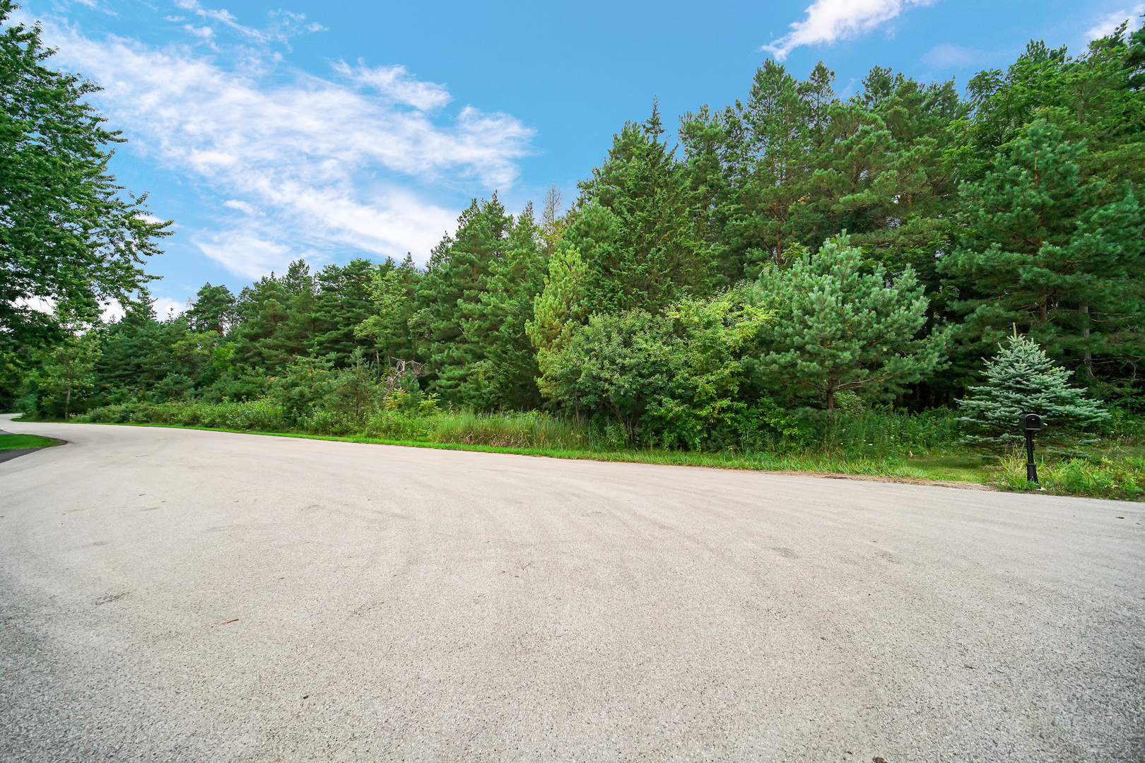 6783 W Creekside Drive Property Photo 3