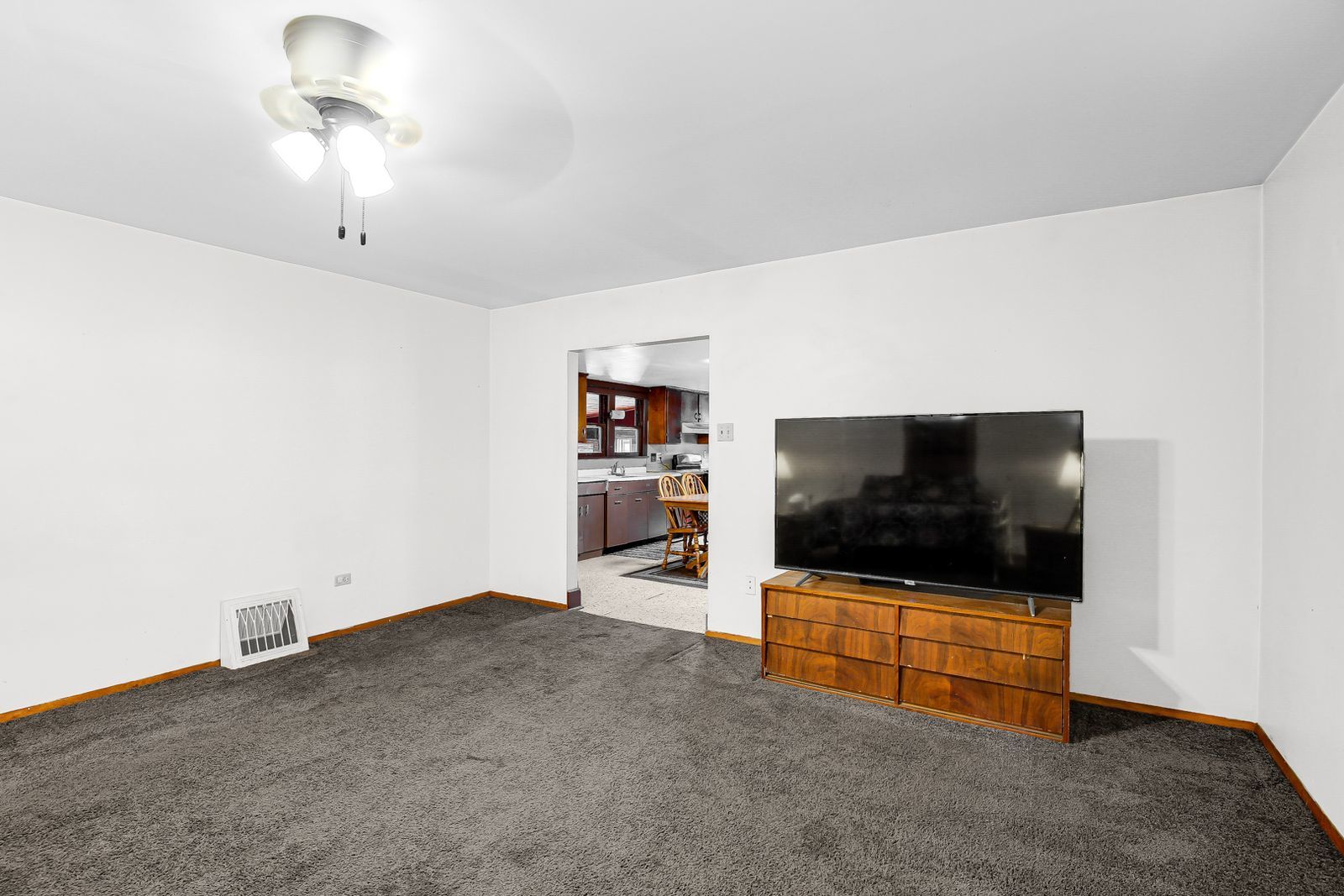 2201 Thornton Lansing Road Property Photo 10