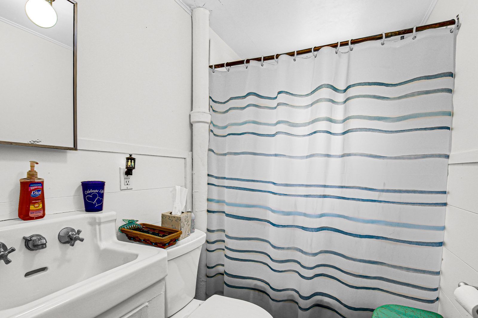 2201 Thornton Lansing Road Property Photo 14