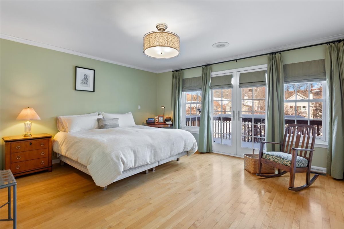 332 W Goethe Street Property Photo 10