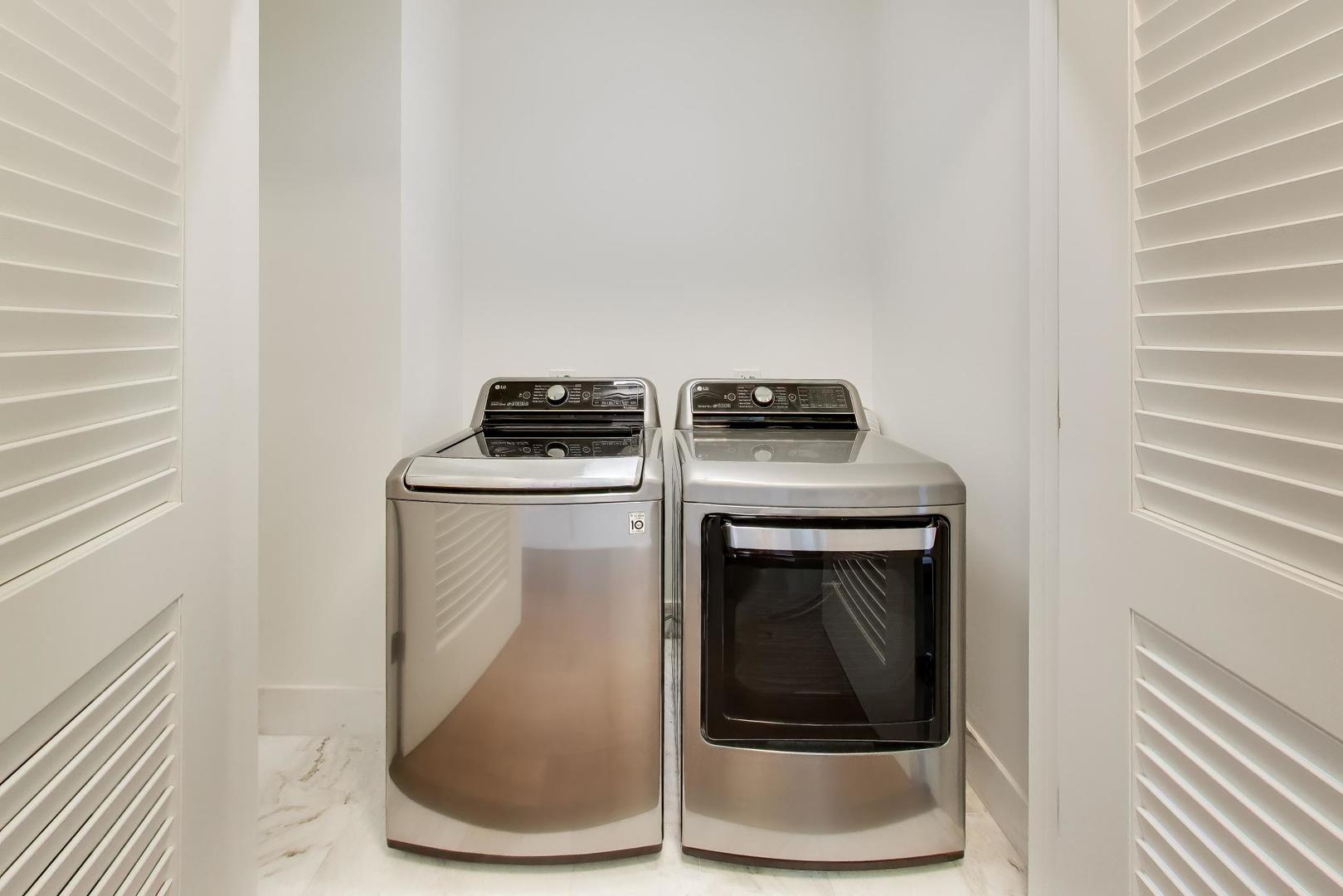 363 E Wacker Drive 6805 Property Photo 14