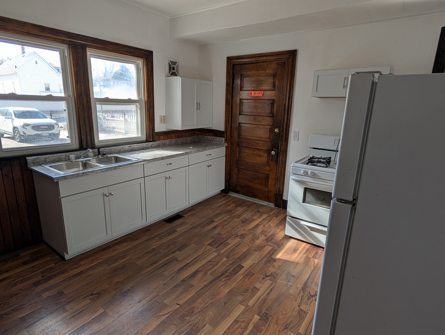 2940 5th Avenue Property Photo 4