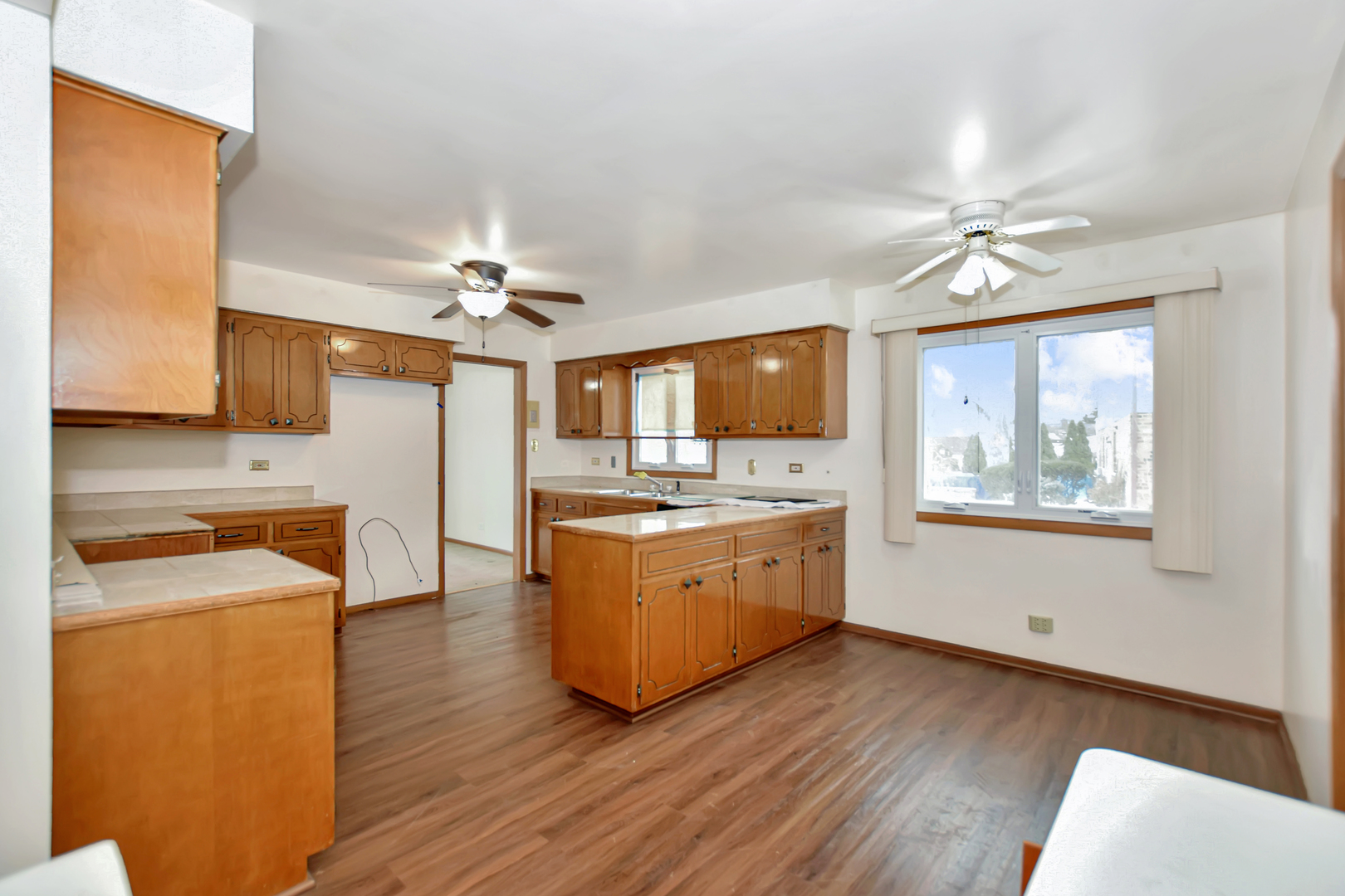 12557191 Property Photo 7
