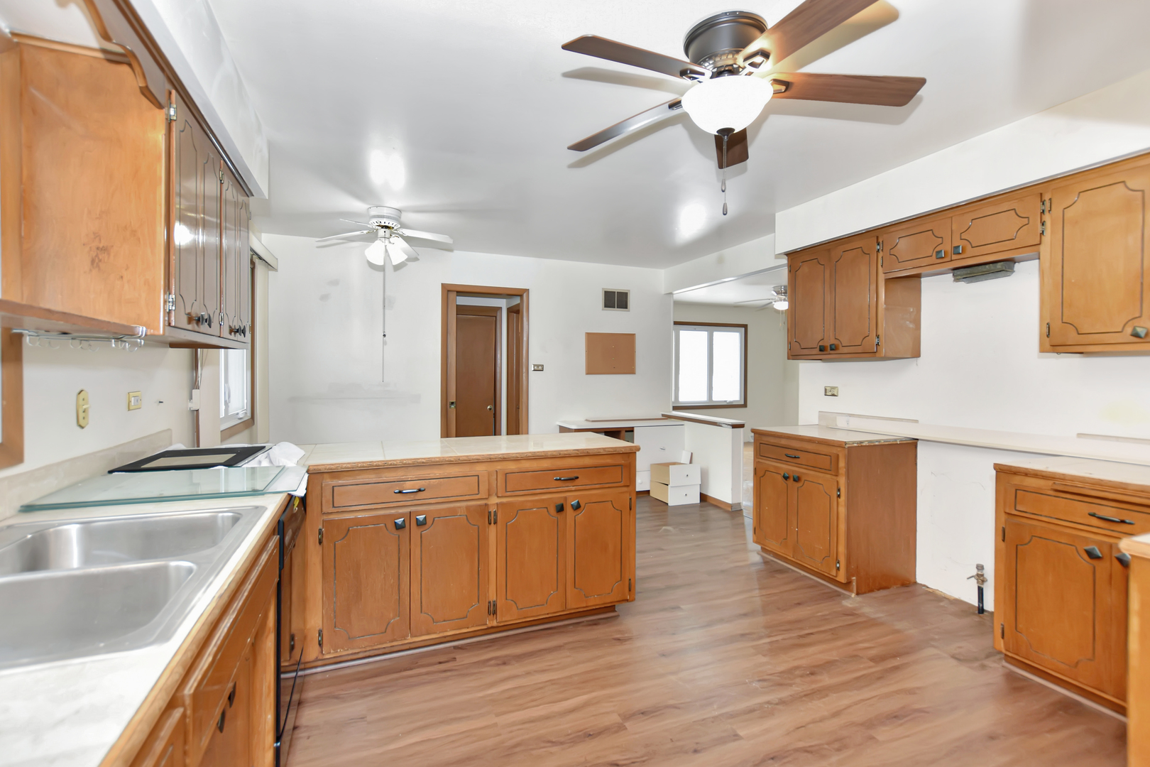 12557191 Property Photo 9