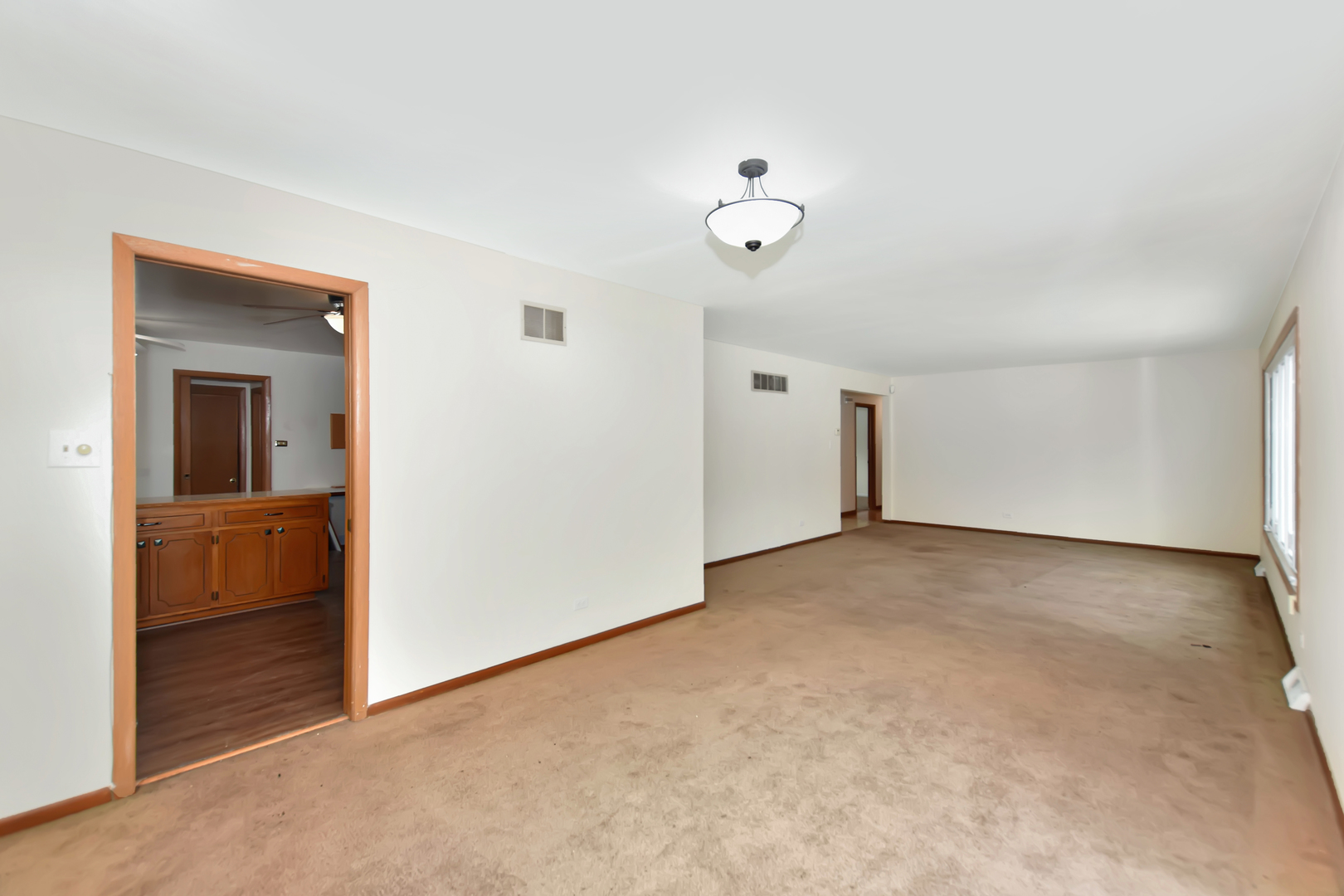 12557191 Property Photo 13