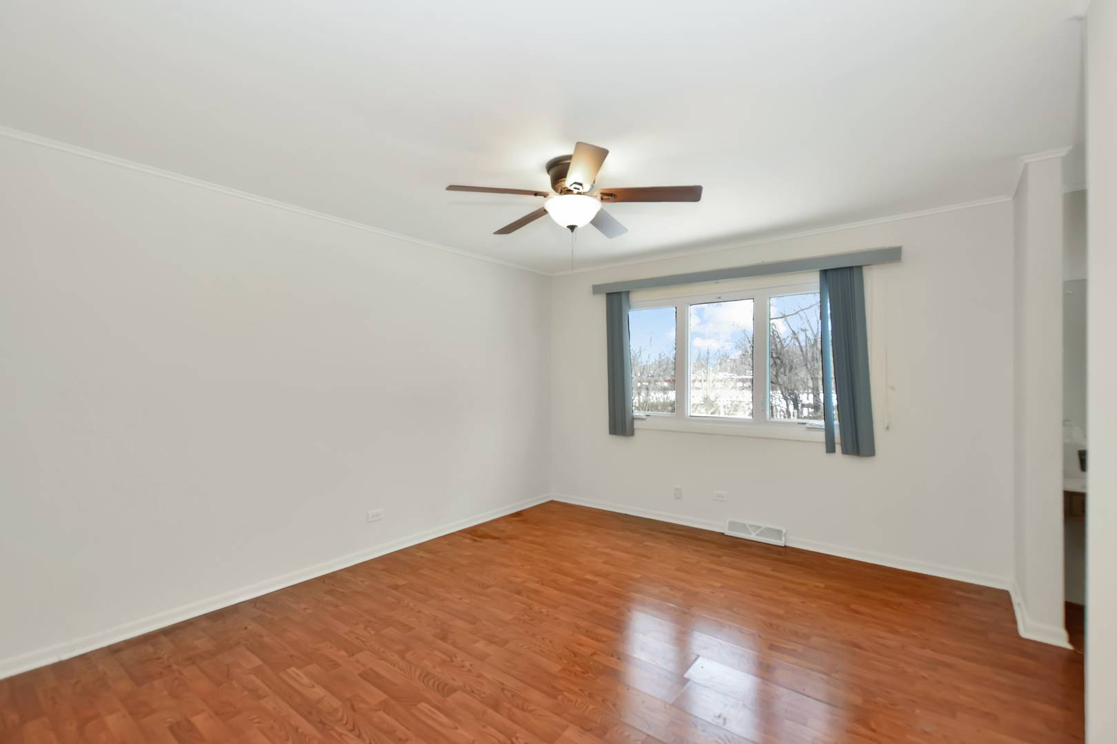 12557191 Property Photo 15