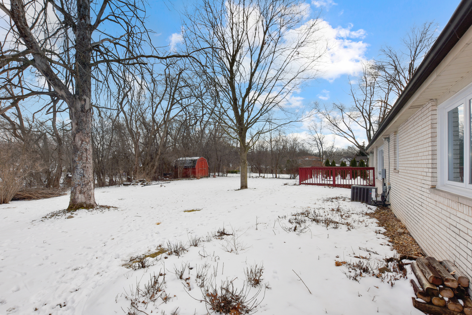 12557191 Property Photo 37