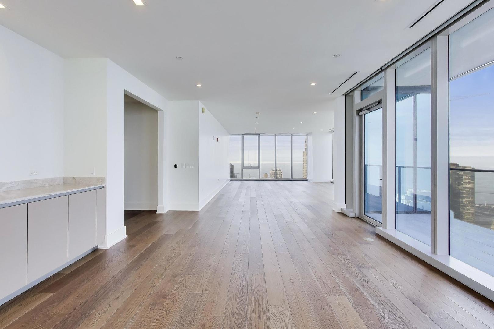 363 E Wacker Drive 5506 Property Photo 9