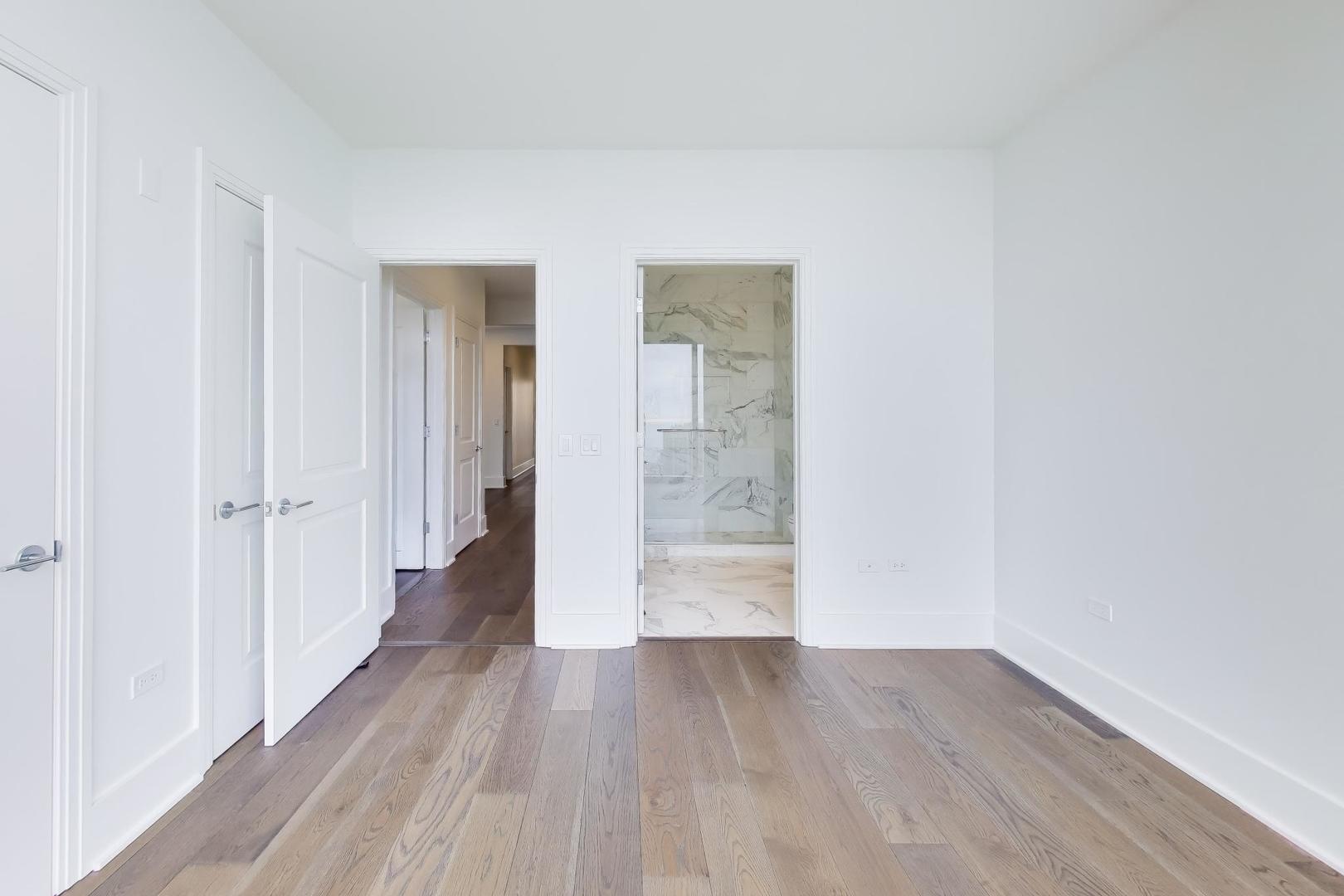 363 E Wacker Drive 5506 Property Photo 25