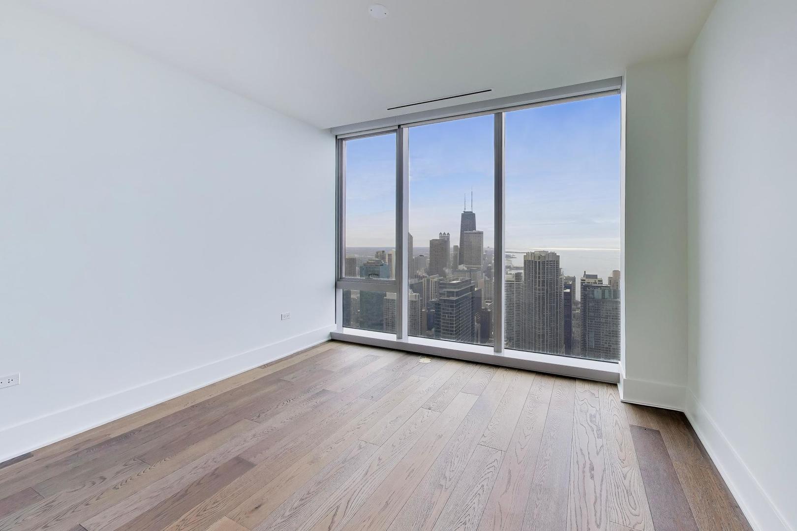 363 E Wacker Drive 5506 Property Photo 28
