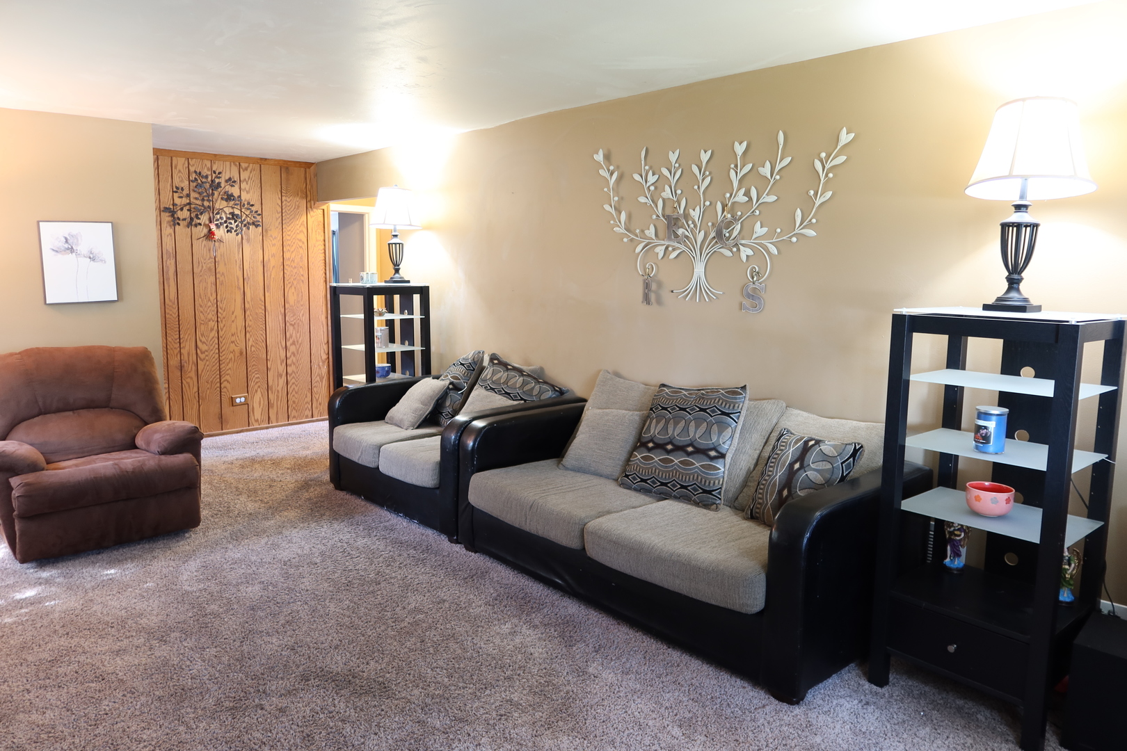 12557263 Property Photo 3