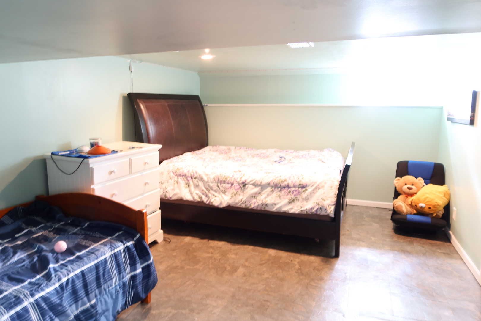 12557263 Property Photo 11